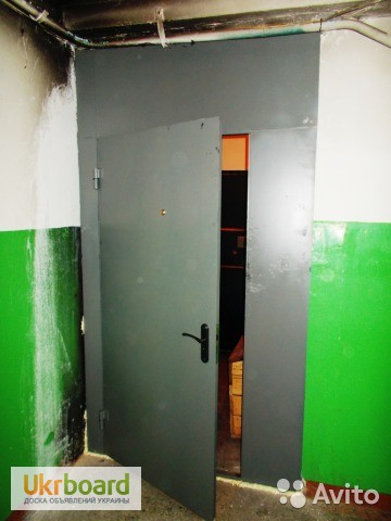 Фото 4. Двери в тамбур подъезд технические металлические междуэтажные