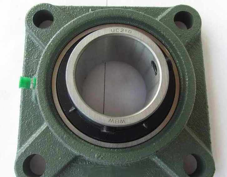 Фото 4. Подшипники UC204 в корпусе FL - (UCFL204) под вал 20 мм