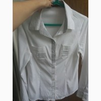 Продам белую рубашку размер 42-44