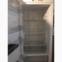 Холодильник Gorenje NRK 6202 GHW4