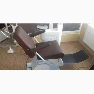 Продам стоматологическое кресло бу