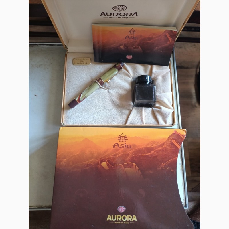 Фото 3. Продам ручку перьевую Aurora Asia