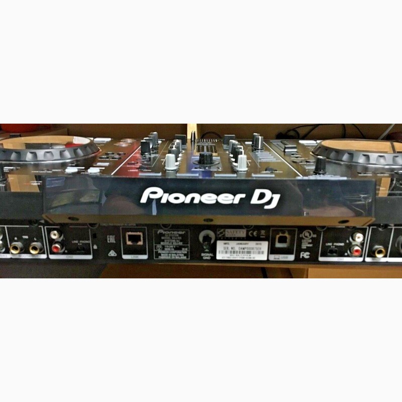Фото 12. Pioneer CDJ-3000, DJM-A9, DJM-V10-LF, DJM-S11, Pioneer CDJ-2000NXS2, DJM-900NXS2