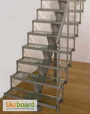 Фото 5. Изготовление стеклянных лестниц, перил, ступеней.