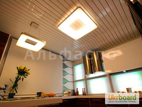Фото 3. Жаростойкий алюминиевый реечный потолок на кухню