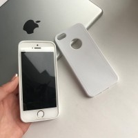 Силиконовый чехол под кожу с вырезом на iPhone 5/5S
