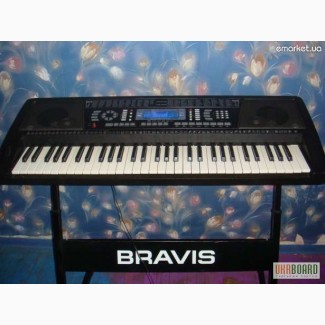Продам синтезатор BRAVIS КВ-930 + подставка