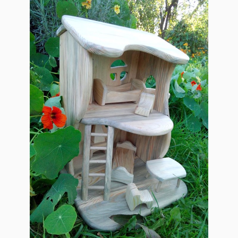 Кукольный домик из дерева. Ручная работа