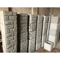 Стовпці з бетонних блоків набірних
