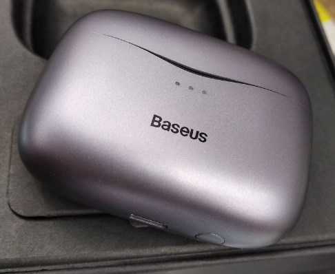 Фото 10. Baseus S2 TWS (NGS2-0G) Беспроводные наушники передовых наушников от популярного бренда