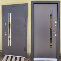 Распродажа уличных металлических входных дверей