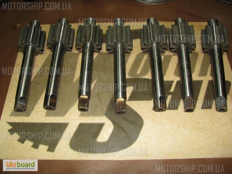 Фото 20. Запасні частини і спецключі для компресора К2-150, ЕКПА2/150