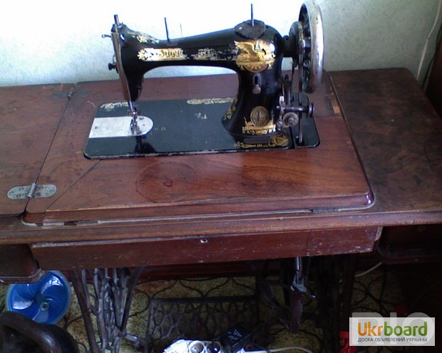 Фото 4. Антикварная швейная машинка Singer 1894 г