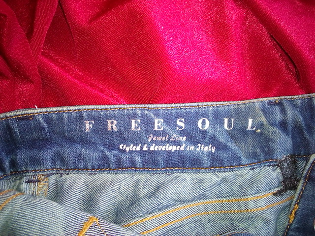 Фото 5. Freesoul джинсы женские голубого цвета 44/S размер-size