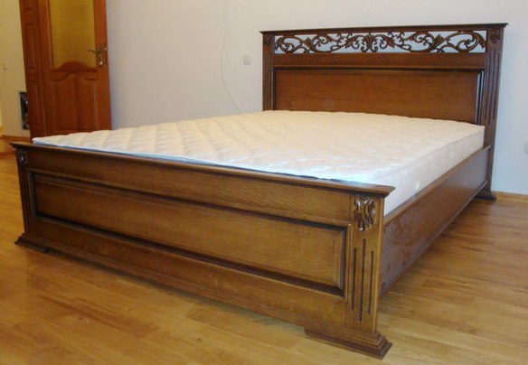 Фото 7. Деревянная двуспальная кровать Лорен