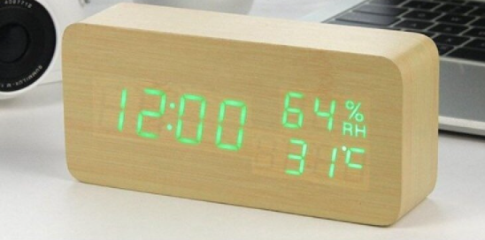 Фото 2. Деревянные Настольные часы VST-862S с термометром светлое дерево зеленая подсветка Часы