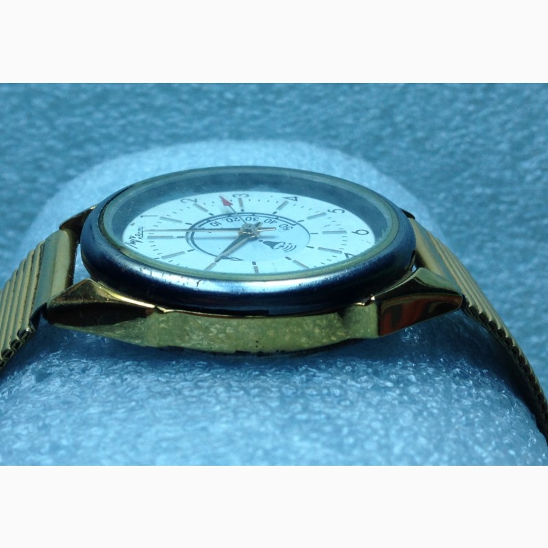 Фото 4. Часы нерабочие наручные кварцевые Луч-кварц будильник браслет годинник