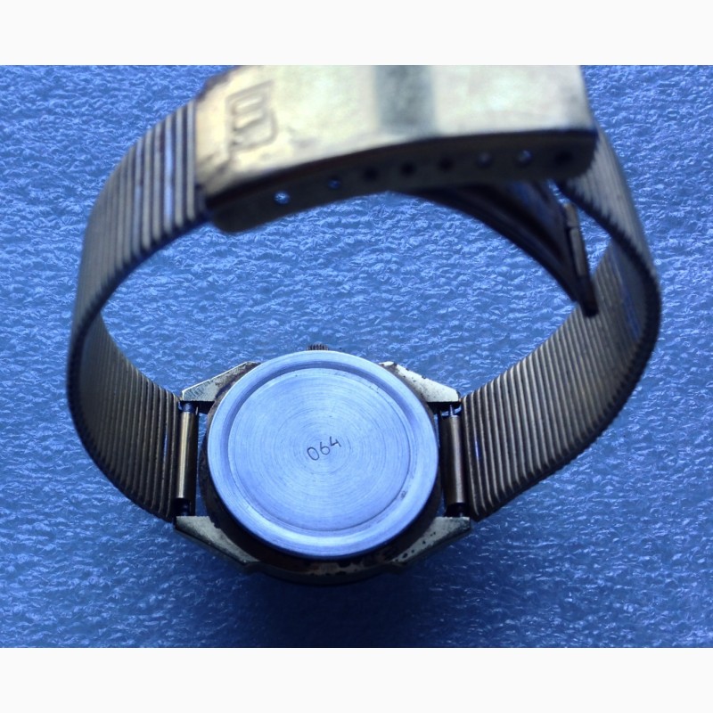Фото 5. Часы нерабочие наручные кварцевые Луч-кварц будильник браслет годинник