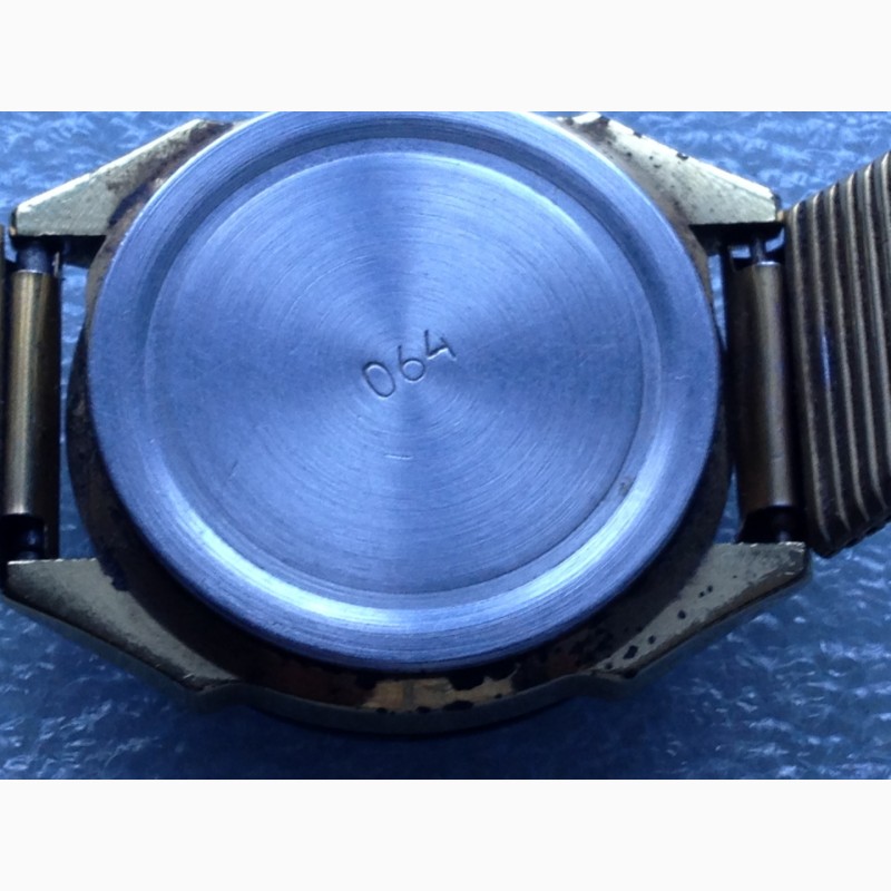 Фото 6. Часы нерабочие наручные кварцевые Луч-кварц будильник браслет годинник