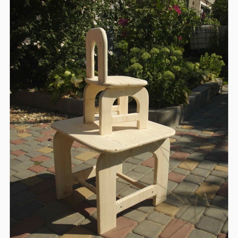 Фото 5. Детский стол и стул из дерева