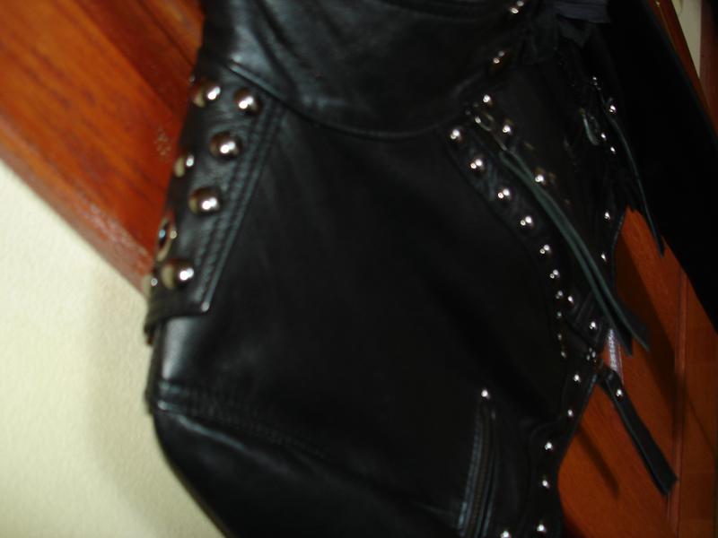 Фото 7. Стильная кожаная куртка итальянской фирмы Rossodisera