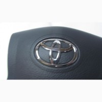 Подушка безопасности водителя Toyota Avensis T250 45130-05112-B0