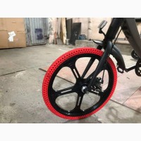 Велосипедное колесо с безкамерной шиной 24*1, 5