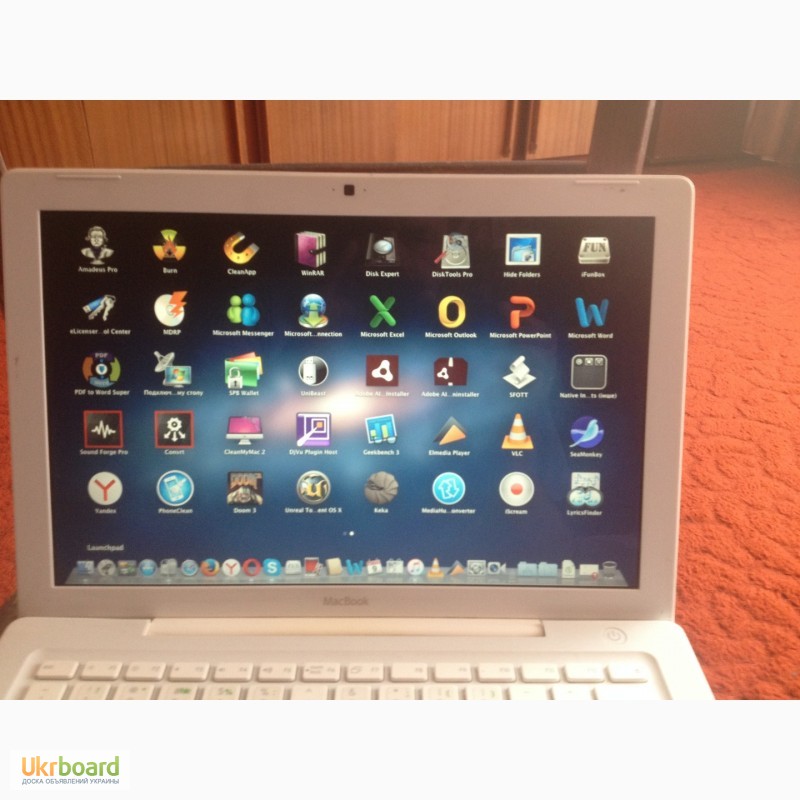 Фото 8. Apple MacBook 13-inch Mid 2007 (білий пластик)