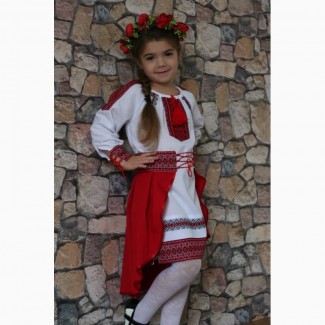 Вишитий український костюм для дівчинки Стильна україночка