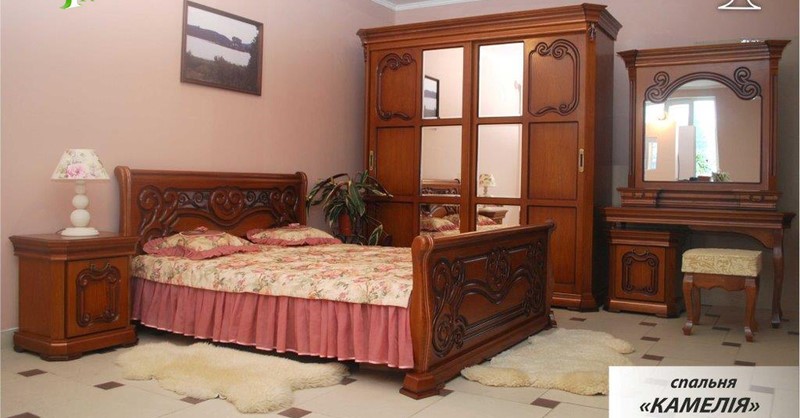Фото 4. Деревянная кровать Камелия ЮрВит из массива дуба