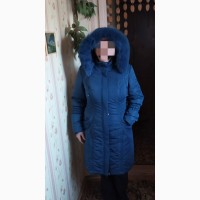 Женское стеганное пальто на синтепоне, натуральный мех разм. 48-50