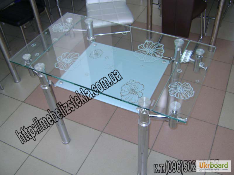 Фото 3. Пьяняший дизайн наших стеклянных столов и стульев