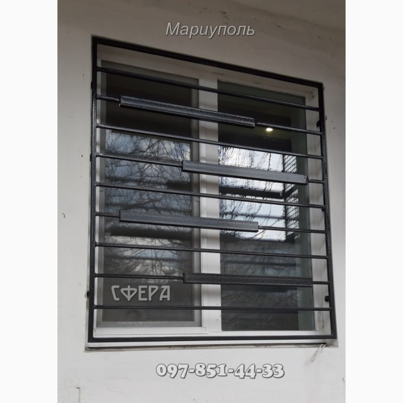 Фото 14. Металлические оконные решетки, изготовление и установка решеток на окна