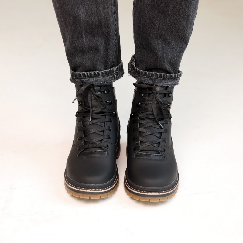 Фото 5. Стильні черевики в чорному універсальному кольорі, з натуральної шкіри