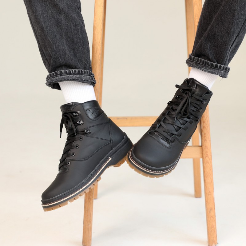Фото 8. Стильні черевики в чорному універсальному кольорі, з натуральної шкіри