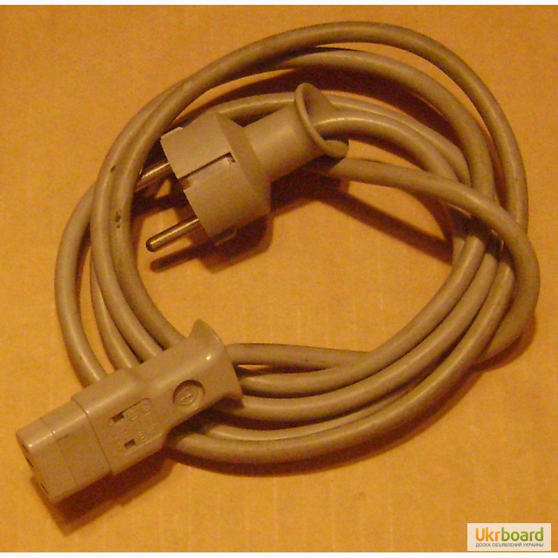 Фото 10. Сетевой шнур ( кабель питания ) для компьютера