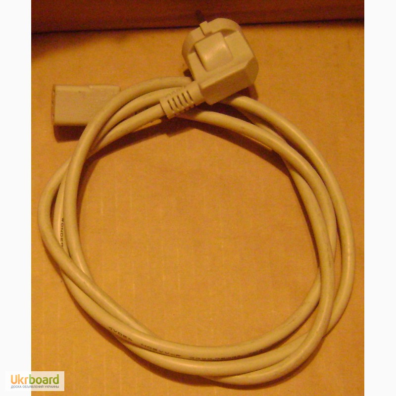 Фото 14. Сетевой шнур ( кабель питания ) для компьютера