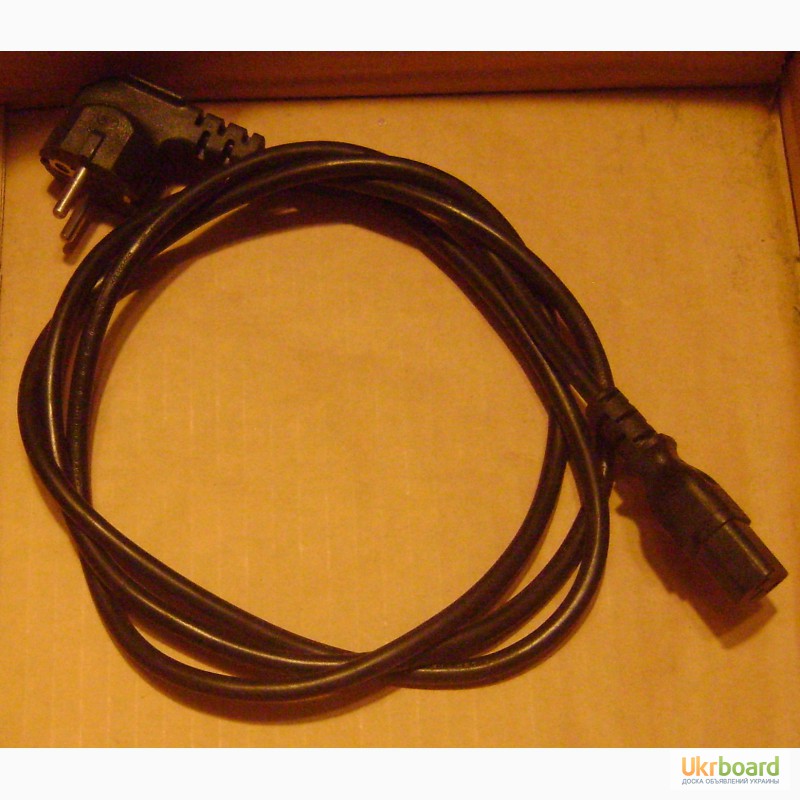 Фото 17. Сетевой шнур ( кабель питания ) для компьютера