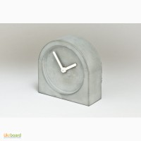 Годинник з бетону