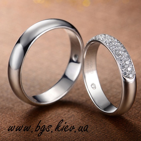 Фото 2. Обручальные кольца с бриллиантами