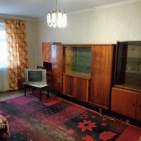 Продаємо 3 кім квартиру по вул Дністровській(р- н Стадіону Украіна)