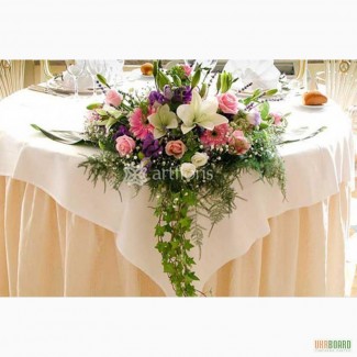Украшение живыми цветами свадебного стола, букеты, бутоньерки, композиции