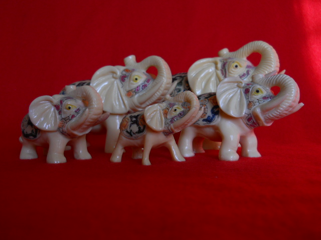 Фото 2. Пять Индийских слонов с ручной росписью