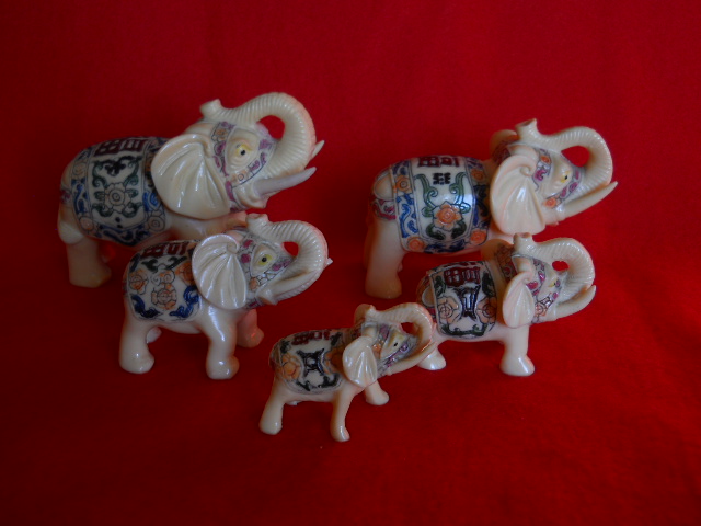Фото 9. Пять Индийских слонов с ручной росписью