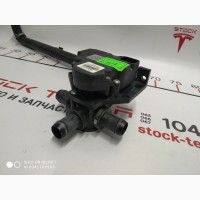 Клапан 4-х ходовой системы охлаждения Tesla model X S REST 6007370-00-E 600