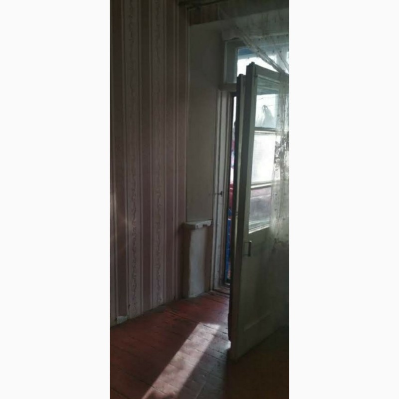 Фото 2. Продам 2 комнатную гостинку с балконом, ХТЗ, метро Масельского