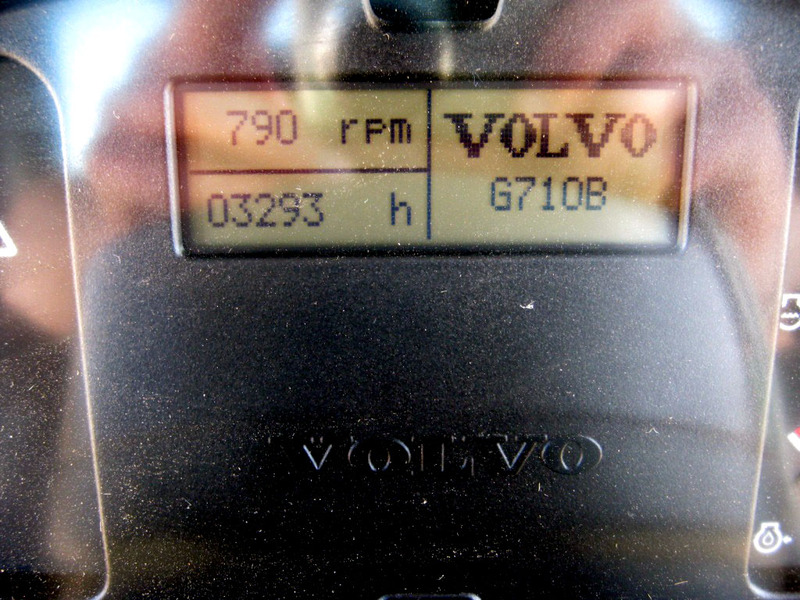 Фото 11. Грейдер Volvo G710B (2002 г)