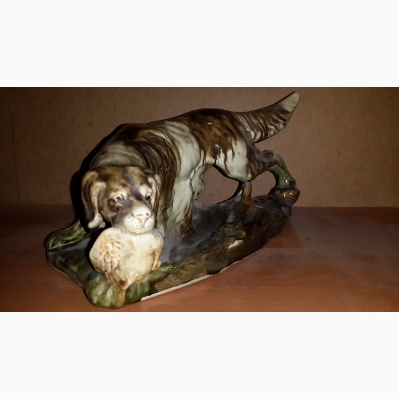 Фото 3. Продам фарфоровую статуэтку Собака с дичью 