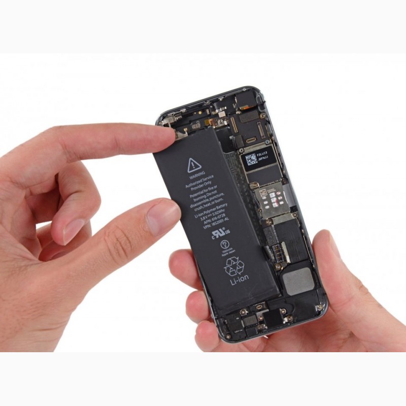 Фото 2. Замена аккумуляторной батареи Apple iPhone 5, 5S, 6, 6+, 6S, 6S+, 7, 7+, 8, 8
