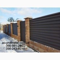 Забор профнастил жалюзи темно коричневого цвета РАЛ 8019
